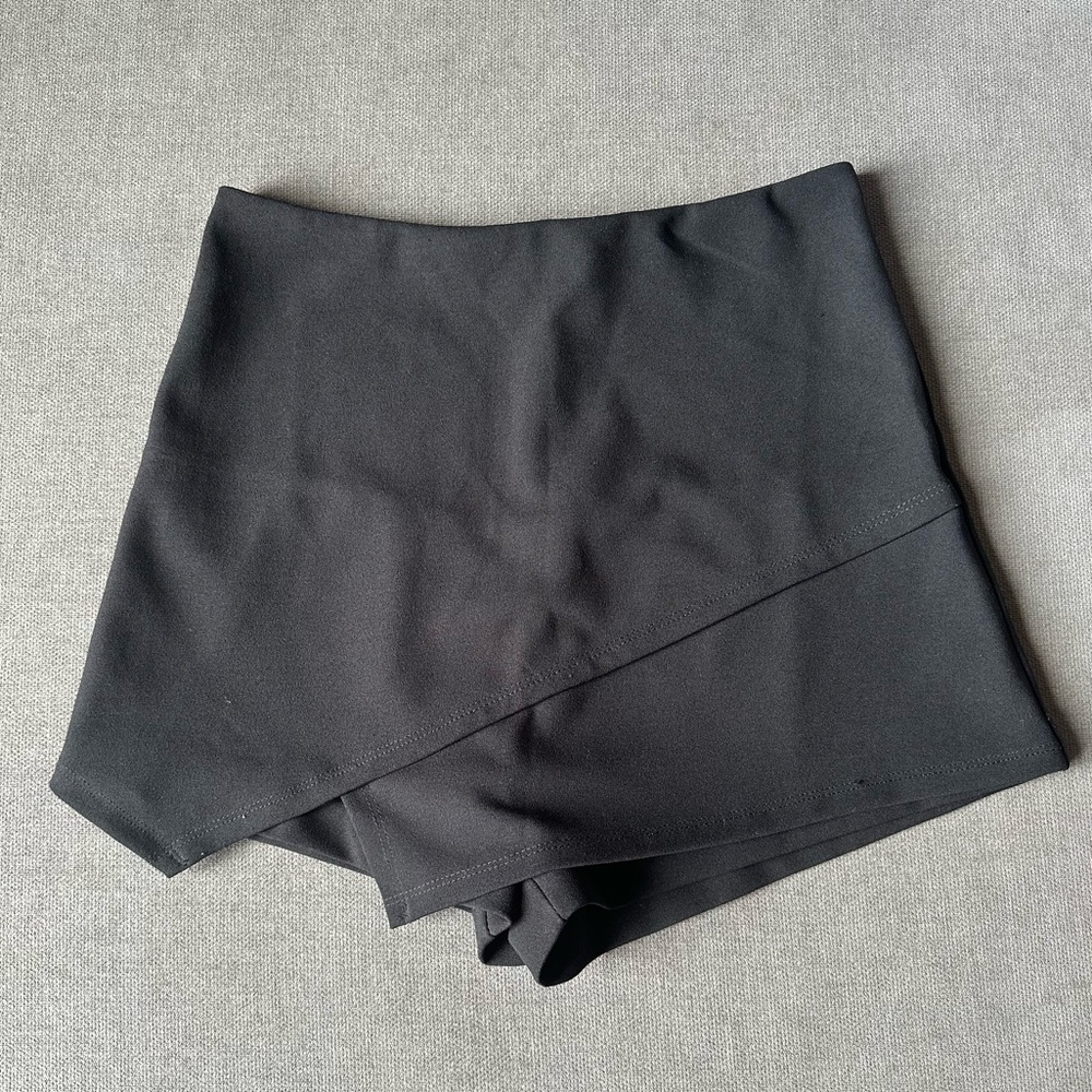 Forever 21 Asymmetrical Skort